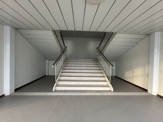 Γρήγορη εγκατάσταση πλεονέκτημα 20 40ft Steel Sandwich Panel Flat Pack Container House for Office Apartment Mall Workshop