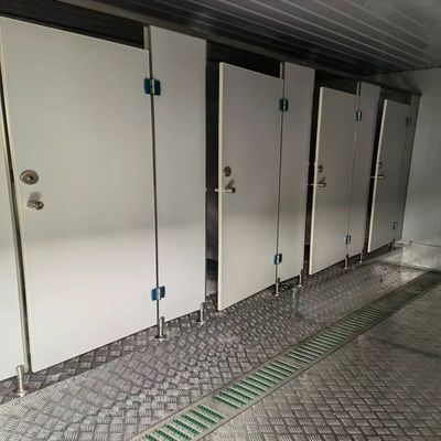 Σύγχρονη σχεδίαση αναδιπλούμενη προκατασκευασμένη φορητή δεξαμενή τουαλέτα για εξωτερικούς χώρους πολλαπλών λειτουργιών