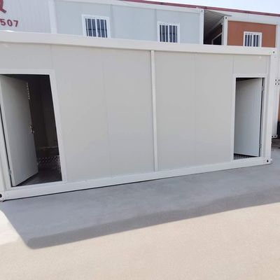 Χαμηλό κόστος αποστολής Πρόληψη καταστροφών Φορητή τουαλέτα κατασκήνωσης με προσαρμοσμένο σχεδιασμό 20FT / 40FT και τυποποιημένο πάχος