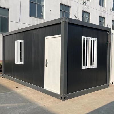 Μαύρο υλικό τοίχου 50mm EPS / rockwool Φορητή καμπίνα bungalow κιτ 20 40ft Flat Pack Container House για Living House