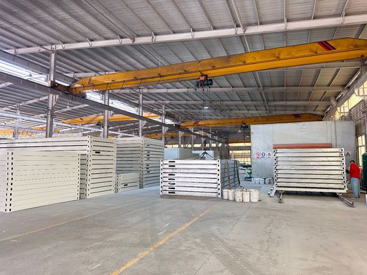 Καλύτερα για 20ft 40ft Αποσυναρμολογητέο Prefab Καμπινγκ Σπίτι και ισχυρή πόρτα σάντουιτς πάνελ