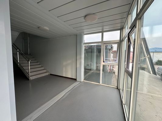 Σταθερό 20 40ft Sandwich Panel Flat Pack Container House για γραφείο Διαμέρισμα Γρήγορη εγκατάσταση και διάρκεια ζωής 15 -25 χρόνια