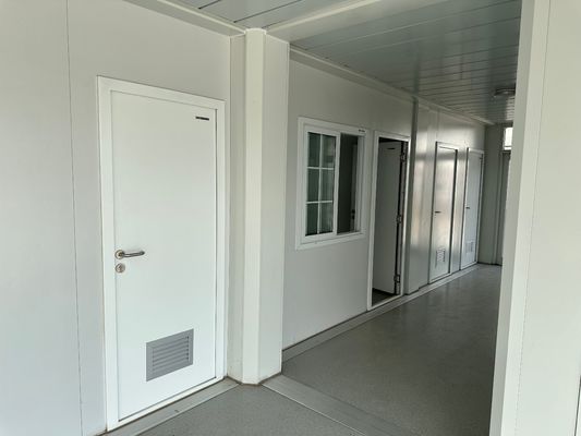 Προσαρμοσμένο πολυτελές χάλυβα σχεδιασμό επίπεδη συσκευασία κοντέινερ σπίτι 20ft 40ft για φορητή διαμονή