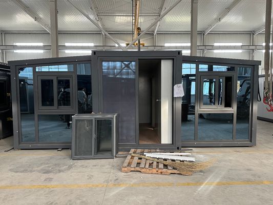 Σπίτι γρήγορη κατασκευή 40 Ft 20 Ft Prefab μοντέρνο κινητό προετοιμασμένη βίλα φορητή προσαρμοσμένη διάταξη επεκτάσιμη κοντέινερ