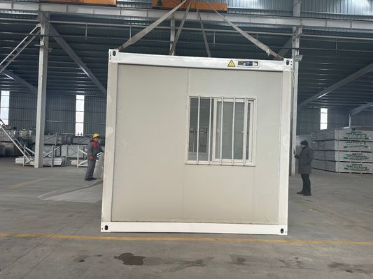 Ασφαλιστική πόρτα 20ft 30ft 40ft Προσαρμοσμένη Μοδική Γαλβανισμένο Χάλυβα Φρέμα Γυαλί Wool Sandwich Panel Δυνατότητα αναδίπλωσης Κωνσταντίνου Σπίτι