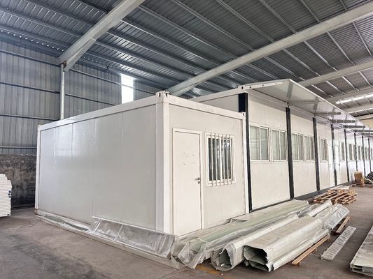 Προσαρμοσμένη ταχεία εγκατάσταση Flat Pack Modular Home με υψηλή βαθμολογία ανέμου και διάρκεια ζωής 15-30 ετών σε διάφορα χρώματα