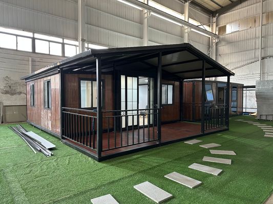 Ανεμιδόστερο Ανεμιδόστερο 20-40ft Container House Προσαρμοσμένο για άνετη διαβίωση 1-3 επιλογές υπνοδωματίων 15-25 χρόνια διάρκεια ζωής