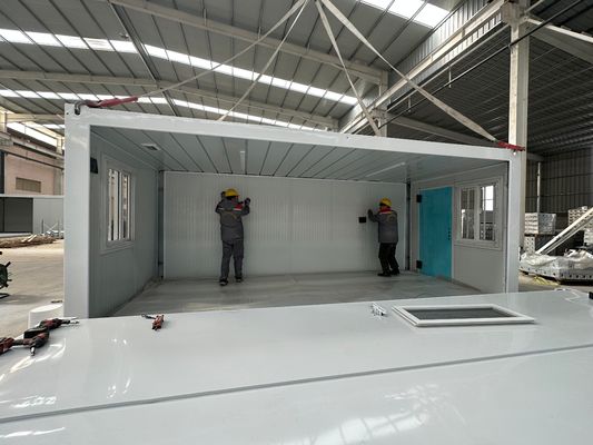 Ευέλικτη ταχεία συναρμολόγηση 20ft Ανερόφθαλμη Ανερόφθαλμη Σκελετό Φαρμάκων Κωντέινερ Βαν Σπίτι με μοντέρνο στυλ με πόρτα ασφαλείας