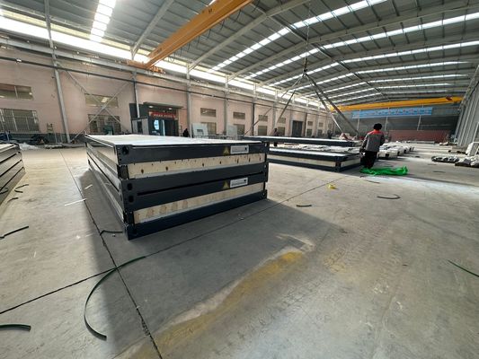 Βικτωριανό στυλ σχεδιασμού Προσαρμοσμένο λευκό χρώμα επίπεδη συσκευασία κοντέινερ σπίτι τιμές για εστιατόριο