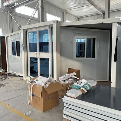 Επεκτάσιμα Κοντέινερ Σπίτια Μεταφορτωμένα Σπίτια Προσχηματισμένα έξυπνα σπίτια 3 υπνοδωμάτια Βίλα με προσαρμοσμένο χρώμα και πόρτα ασφαλείας