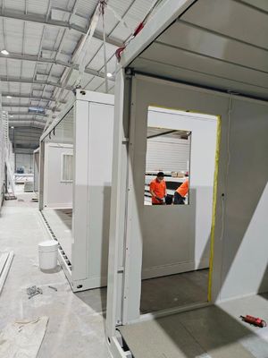 Προσαρμοσμένο χρώμα Πυροσβεστικό αναδιπλούμενο σπίτι δοχείου με πολλαπλές λειτουργίες