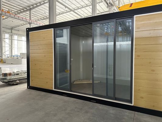 20ft Prefab σπίτι κατασκευασμένο σε χαμηλή άνθρακα εξοικονόμηση ενέργειας Μονουλάριο σπίτι δοχείου με γρήγορη εγκατάσταση πλεονέκτημα και σάντουιτς πάνελ