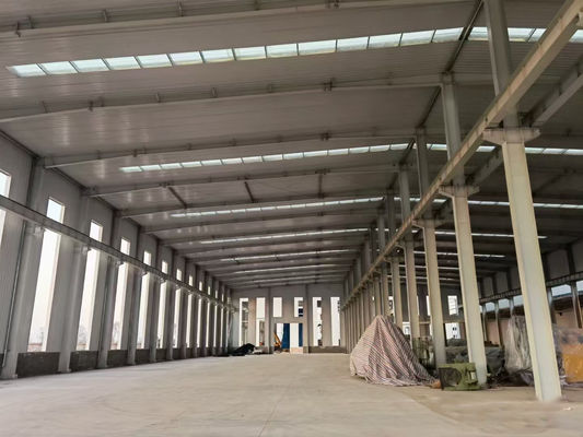 Προσαρμοσμένη ταχεία κατασκευή Q235/Q355 Χάλυβα δομή Εργαστήριο κτίριο με προκατασκευασμένο σχεδιασμό και ταχεία κατασκευή