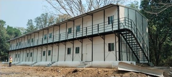 Ελαφρύ χάλυβα σύγχρονη προκατασκευασμένη πυρόστατη νερόστατη προκατασκευασμένη συλλογική κοιτώνα σπίτι σε 20-30 χρόνια διάρκεια ζωής