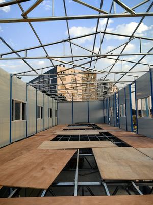 Σύγχρονη πολυτελή χάλυβα δομή Prefab σπίτι με αλουμίνιο παράθυρο και χάλυβα πόρτα ασφαλείας