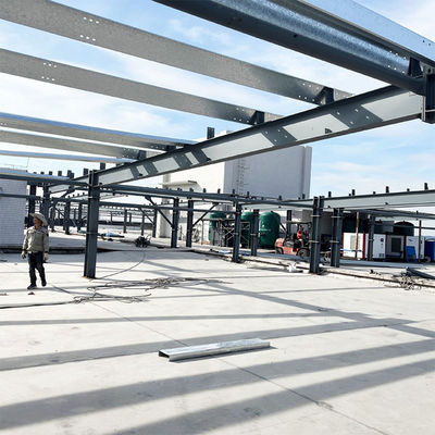 Προσυσκευασμένο κτίριο αποθήκης από χάλυβα Εύκολη εγκατάσταση από την πηγή με δομή και εγκατάσταση πόρτας από χάλυβα