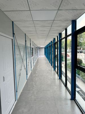Μπλε λευκή βίλα 5 υπνοδωματίων Προετοιμασμένο σπίτι Προετοιμασμένο σπίτι Γερμανία Μπάνγκαλοου Προετοιμασμένο σπίτι Πλεονέκτημα Ανακυκλώσιμο