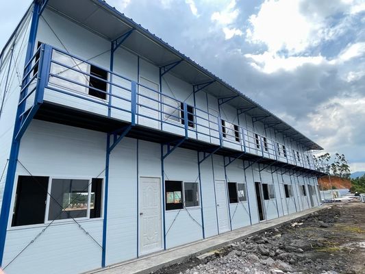 Κατευθείαν Prefab Hobbit House με ατσάλινη πόρτα και τετράγωνο σχεδιασμό